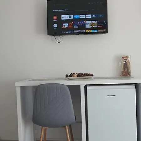 Monden Boutique Apartament 2 Camere Terasa 2 Minute De Plaja Mamaia Nord