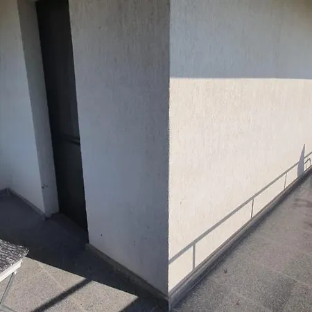 Monden Boutique Apartament 2 Camere Terasa 2 Minute De Plaja Mamaia Nord Apartament *