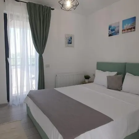 Monden Boutique Apartament 2 Camere Terasa 2 Minute De Plaja Mamaia Nord Apartament